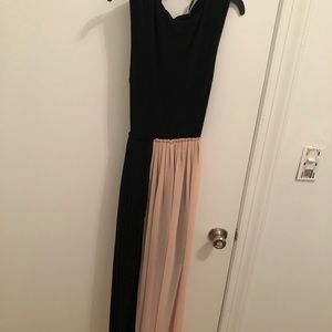 Super comfortable Alice and Olivia dress